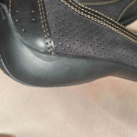 Auditions Women Verona II Leather Closed Toe, 9W - Picture 11 of 14